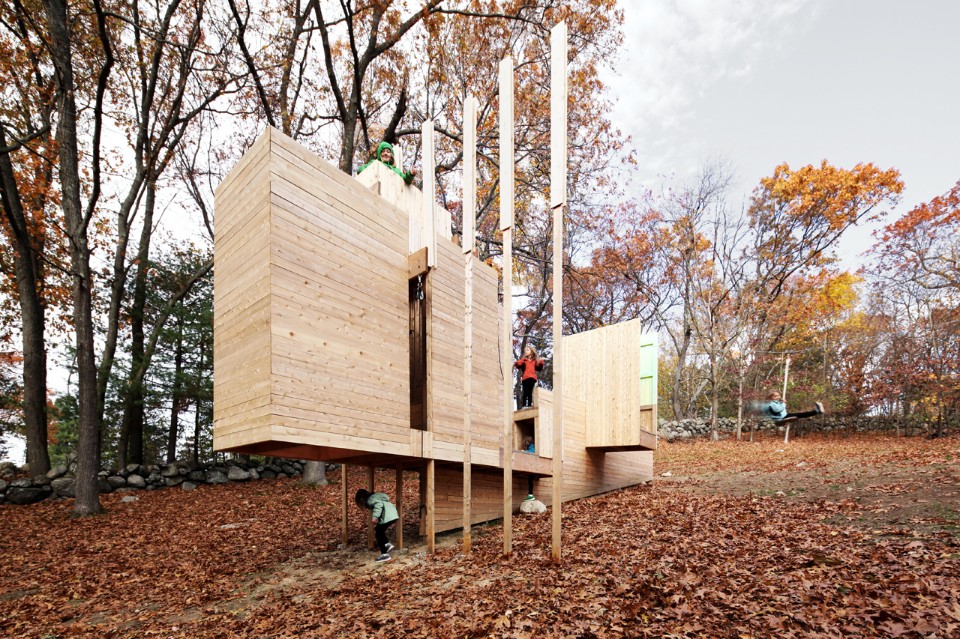 FIVE FIELDS PLAY STRUCTURE