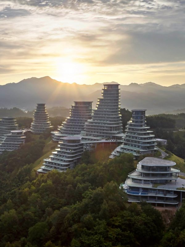 HUANGSHAN MOUNTAIN VILLAGE by HUFTON + CROW