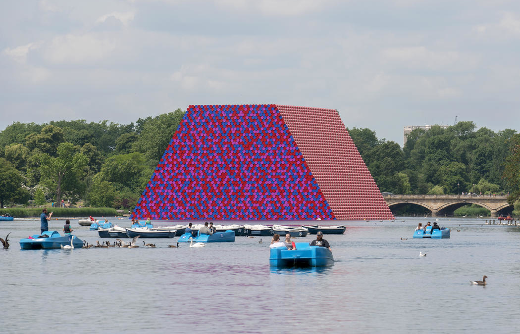 THE LONDON MASTABA