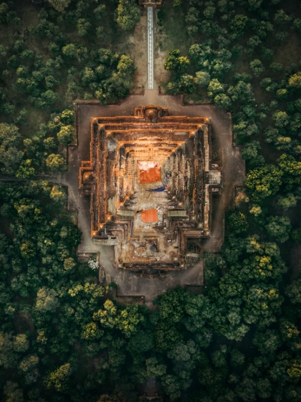 THE WORLD FROM ABOVE