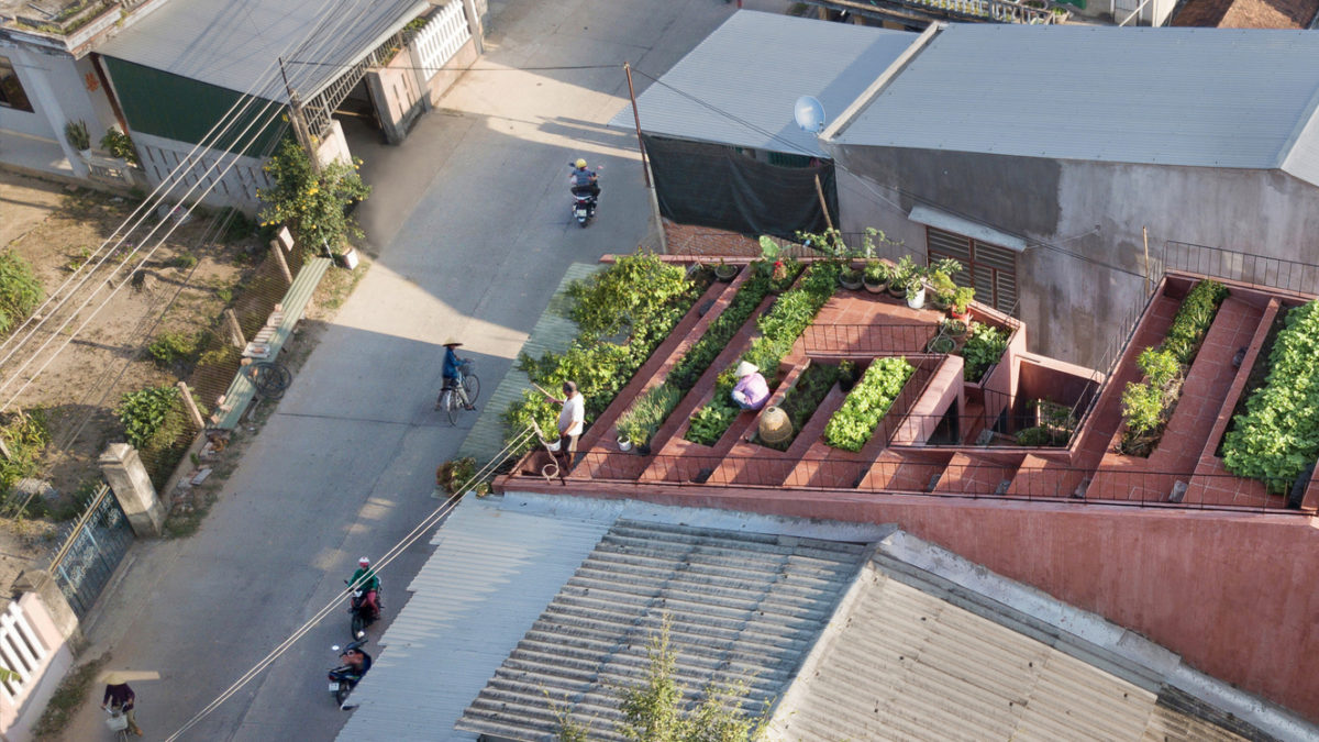 THE RED ROOF